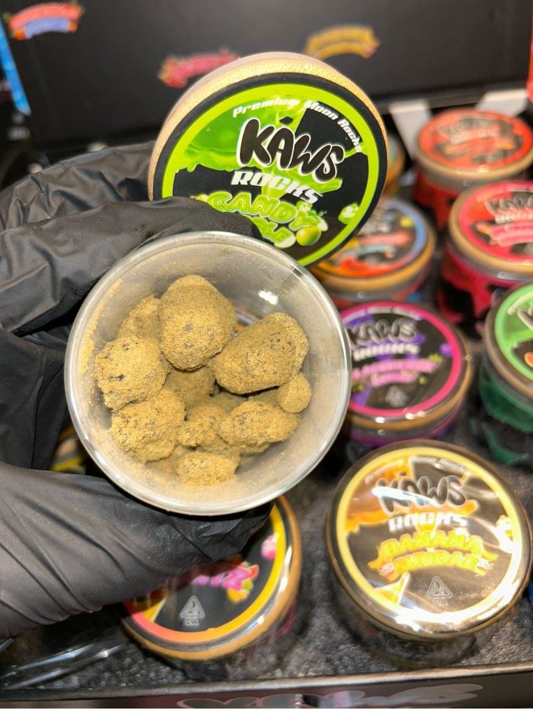 Discover Moonrocks online the Unique Experience of Moonrock Weed Moonrocks online